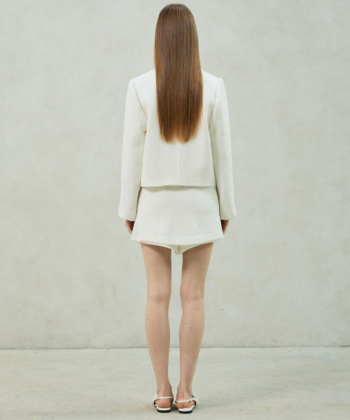 ARI(アリ)の「AGLOW TWEED SKIRT PANTS / WHITE(スカート・レディース・ホワイト・SMALL/MEDIUM)」の4枚目の写真