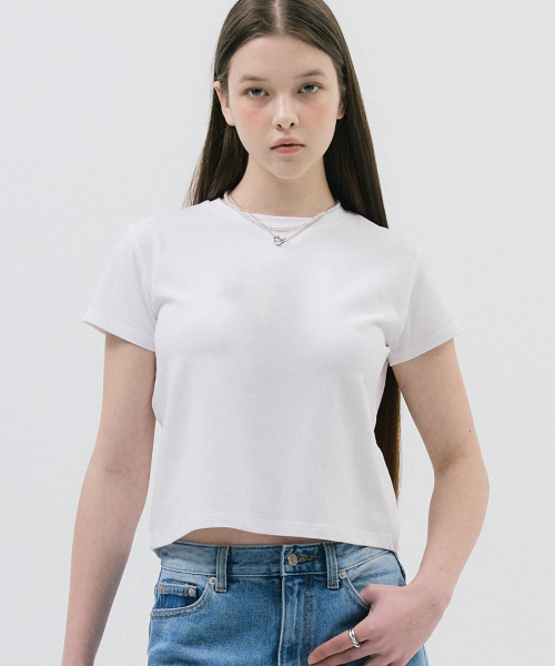 DAMISH(ダミシュ)の「ベーシックセミクルーネックTシャツ_ホワイト(Tシャツ/カットソー・レディース・ホワイト・SMALL/MEDIUM)」の2枚目の写真