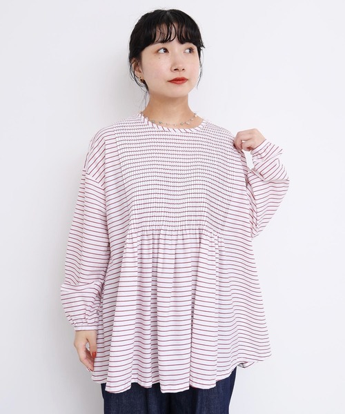 l'atelier du savon（アトリエドサボン）の「バスクシャツみたいなピンタックブラウス（シャツ/ブラウス・レディース・オフホワイト/サックスブルー/ブラック/ピンク/レッド・FREE）」の16枚目の写真