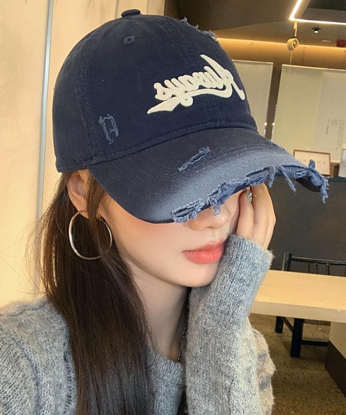 lilful(リルフル)の「【26年春夏新作】ダメージ加工 グラデーションデザインキャップ(キャップ・レディース・レッド/ピンク/ブラウン/ブラック/ブルー・F)」の17枚目の写真