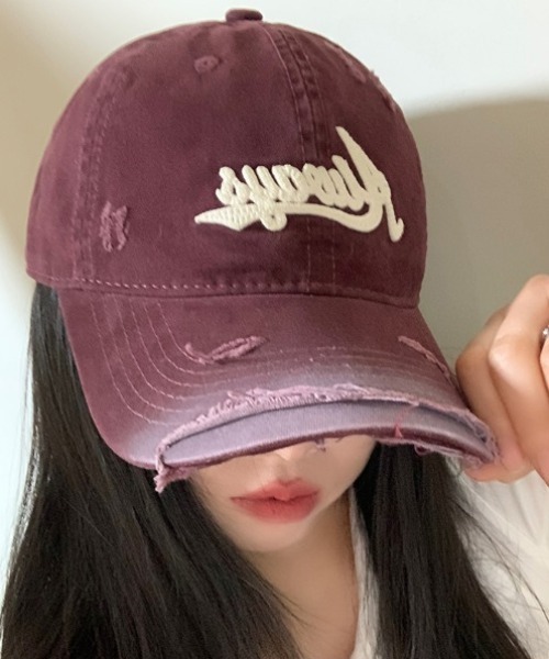 lilful(リルフル)の「【26年春夏新作】ダメージ加工 グラデーションデザインキャップ(キャップ・レディース・レッド/ピンク/ブラウン/ブラック/ブルー・F)」の12枚目の写真