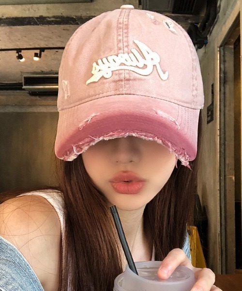 lilful(リルフル)の「【26年春夏新作】ダメージ加工 グラデーションデザインキャップ(キャップ・レディース・レッド/ピンク/ブラウン/ブラック/ブルー・F)」の9枚目の写真