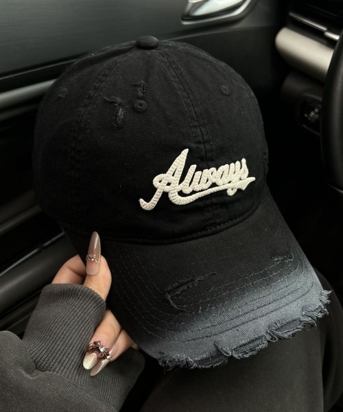 lilful(リルフル)の「【26年春夏新作】ダメージ加工 グラデーションデザインキャップ(キャップ・レディース・レッド/ピンク/ブラウン/ブラック/ブルー・F)」の15枚目の写真