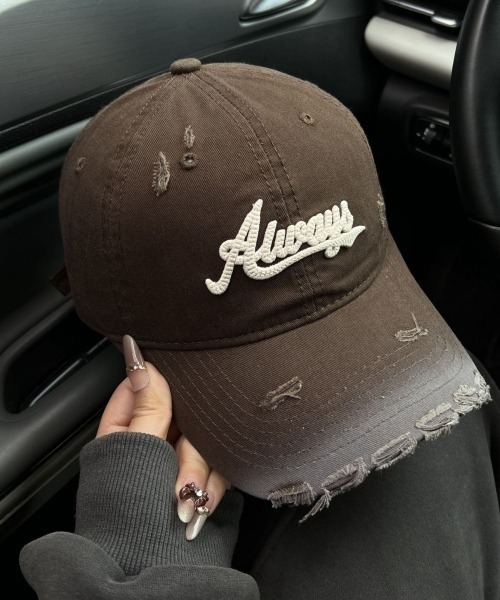 lilful(リルフル)の「【26年春夏新作】ダメージ加工 グラデーションデザインキャップ(キャップ・レディース・レッド/ピンク/ブラウン/ブラック/ブルー・F)」の16枚目の写真