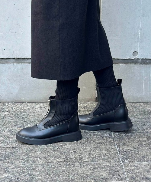 Emma Taylor（エマテイラー）の「再入荷！【+3ｃｍ】フロントジップリブチェルシーブーツ（ブーツ・レディース・ブラック・L/M）」の3枚目の写真