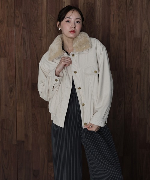 J by blue(ジェイバイブルー)の「ボア襟付きコーデュロイブルゾン(ブルゾン・レディース・アイボリー/ブラウン・MEDIUM)」の1枚目の写真