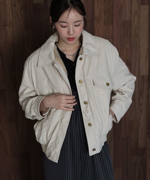 J by blue(ジェイバイブルー)の「ボア襟付きコーデュロイブルゾン(ブルゾン・レディース・アイボリー/ブラウン・MEDIUM)」の4枚目の写真