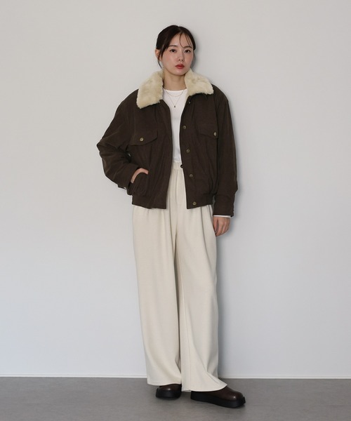 J by blue(ジェイバイブルー)の「ボア襟付きコーデュロイブルゾン(ブルゾン・レディース・アイボリー/ブラウン・MEDIUM)」の10枚目の写真