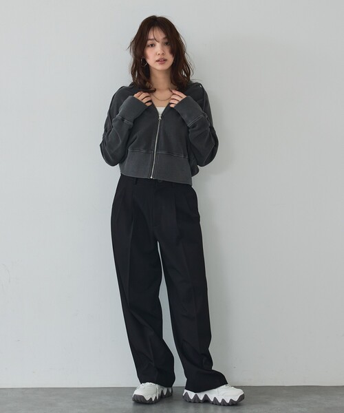 abahouse mavie（アバハウスマヴィ）の「裏毛ピグメントショートジップ