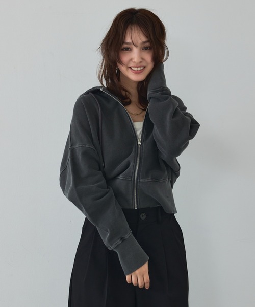 abahouse mavie（アバハウスマヴィ）の「【裏毛】ピグメントショートジップパーカー/ヴィンテージ風/長袖/スウェット/春服（パーカー・レディース・グレー/ブラック・フリー）」の9枚目の写真