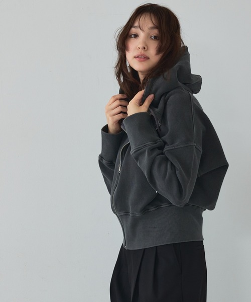 abahouse mavie（アバハウスマヴィ）の「【裏毛】ピグメントショートジップパーカー/ヴィンテージ風/長袖/スウェット/春服（パーカー・レディース・グレー/ブラック・フリー）」の8枚目の写真