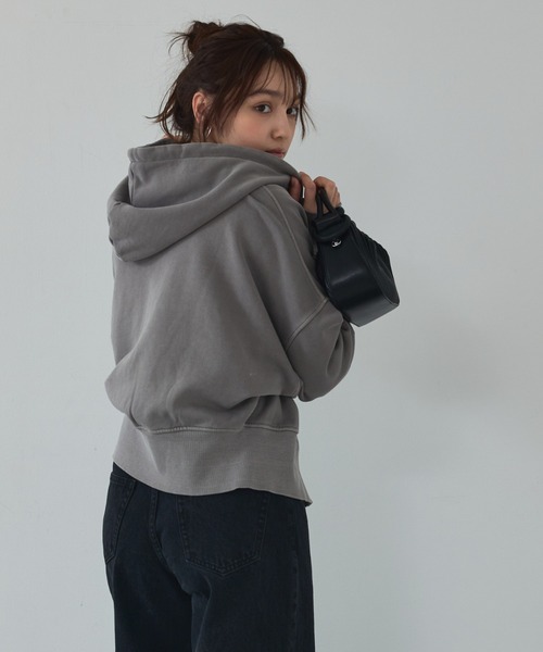 abahouse mavie（アバハウスマヴィ）の「【裏毛】ピグメントショートジップパーカー/ヴィンテージ風/長袖/スウェット/春服（パーカー・レディース・グレー/ブラック・フリー）」の21枚目の写真