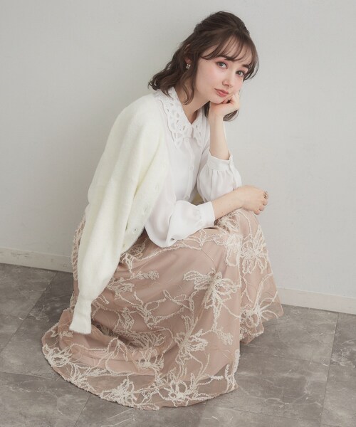 couture brooch(クチュールブローチ)の「レース衿ジョーゼットブラウス(シャツ/ブラウス・レディース・ネイビー/オフホワイト・38/40)」の7枚目の写真