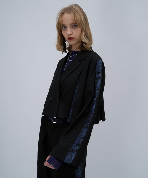 HARE（ハレ）の「ジャガードラインショートジャケット(HARE)（テーラードジャケット・レディース・オフホワイト/ブラック・FREE）」の11枚目の写真