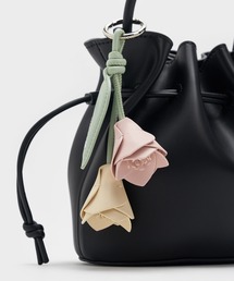 CHARLES & KEITH | チューリップチャーム(キーケース/キーアクセサリー)