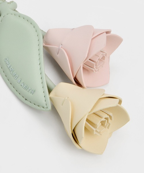 CHARLES & KEITH(チャールズ & キース)の「チューリップチャーム(キーケース/キーアクセサリー・レディース・桜/梅・FREE)」の7枚目の写真