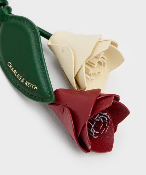 CHARLES & KEITH(チャールズ & キース)の「チューリップチャーム(キーケース/キーアクセサリー・レディース・桜/梅・FREE)」の4枚目の写真