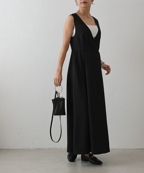 COLONY 2139（コロニートゥーワンスリーナイン）の「カシュクールノースリーブワンピース（ワンピース・レディース・ブラック/グレー/ベージュ・FREE）」の7枚目の写真