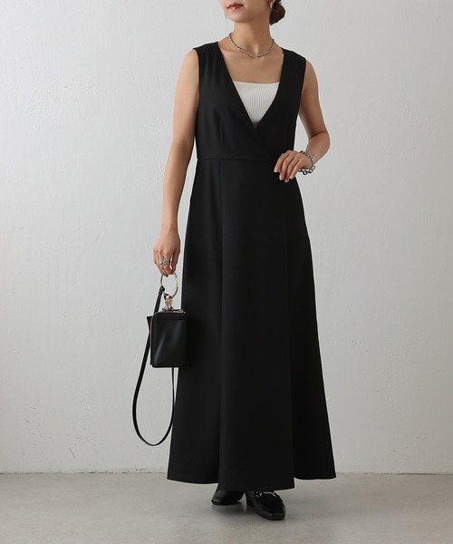 COLONY 2139（コロニートゥーワンスリーナイン）の「カシュクールノースリーブワンピース（ワンピース・レディース・ブラック/グレー/ベージュ・FREE）」の4枚目の写真