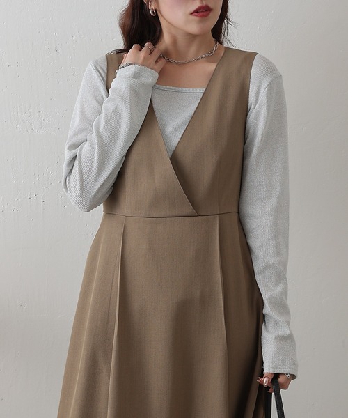 COLONY 2139（コロニートゥーワンスリーナイン）の「カシュクールノースリーブワンピース（ワンピース・レディース・ブラック/グレー/ベージュ・FREE）」の19枚目の写真