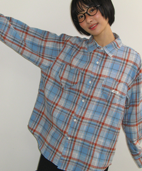 RONRON（ロンロン）の「DOUBLE HEART POCKET CHECK SHIRT BLUE（シャツ/ブラウス・レディース・その他・FREE）」の3枚目の写真