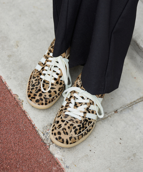 adidas(アディダス)の「adidas/アディダス SAMBA OG W LEOPARD KI6674(スニーカー・レディース・キャメル・24.5cm/24cm/23.5cm/23cm/22.5cm)」の5枚目の写真