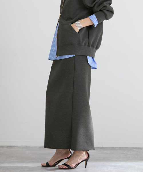 IENA（イエナ）の「《セットアップ対応》ダンボールニットスカート（スカート・レディース・チャコールグレー/ブラック系その他・38/36）」の7枚目の写真