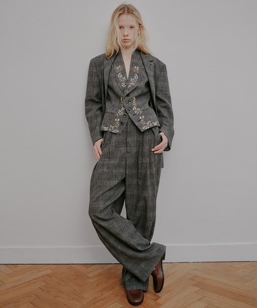 IRENENNE（アイレネ）の「ジャカードタックディテールトラウザー / Jacquard Tuck-Detail Trousers（その他パンツ・レディース・グレー・38/36/34）」の2枚目の写真