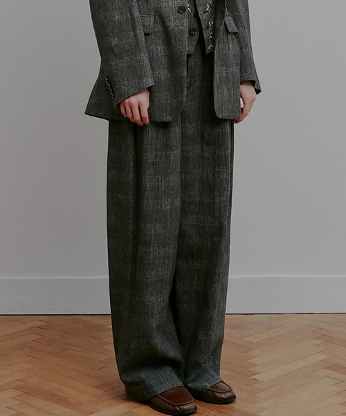 IRENENNE（アイレネ）の「ジャカードタックディテールトラウザー / Jacquard Tuck-Detail Trousers（その他パンツ・レディース・グレー・38/36/34）」の5枚目の写真