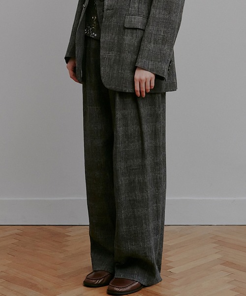 IRENENNE（アイレネ）の「ジャカードタックディテールトラウザー / Jacquard Tuck-Detail Trousers（その他パンツ・レディース・グレー・38/36/34）」の4枚目の写真