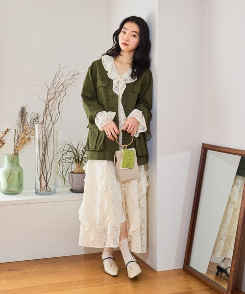 mysty woman（ミスティウーマン）の「ノーカラーミリタリージャケット 660030（ミリタリージャケット・レディース・カーキ/ベージュ・FREE）」の6枚目の写真