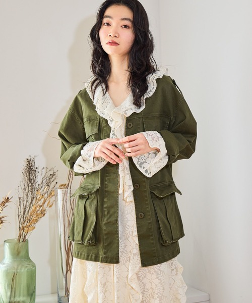 mysty woman（ミスティウーマン）の「ノーカラーミリタリージャケット 660030（ミリタリージャケット・レディース・カーキ/ベージュ・FREE）」の11枚目の写真