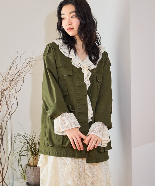 mysty woman（ミスティウーマン）の「ノーカラーミリタリージャケット 660030（ミリタリージャケット・レディース・カーキ/ベージュ・FREE）」の12枚目の写真