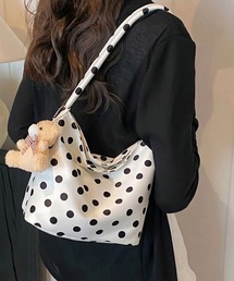 チャーム付きドットハンドバッグ / キーホルダー ドット ワンハンドル バケツ型 水玉 韓国 ブラック ホワイト アイボリー ハンドバッグ