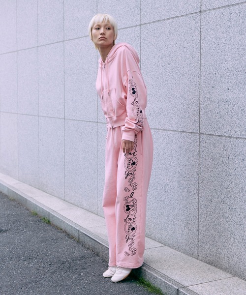 WCJ(ダブルシージェイ)の「Disney / SWEAT PANTS(スウェットパンツ・レディース・ブラウン/グリーン/レッド/イエロー/ブルー/グレー/ピンク・FREE)」の6枚目の写真
