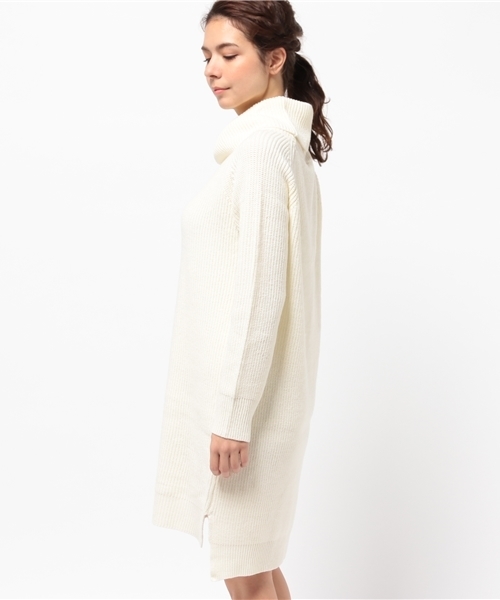 one after another NICE CLAUP（ワンアフターアナザーナイスクラップ）の「【ナイスクラップ】片畦ゆるタートルワンピースニット（ワンピース・レディース・サックスブルー/アイボリー/グレー/キャメル・FREE）」の6枚目の写真