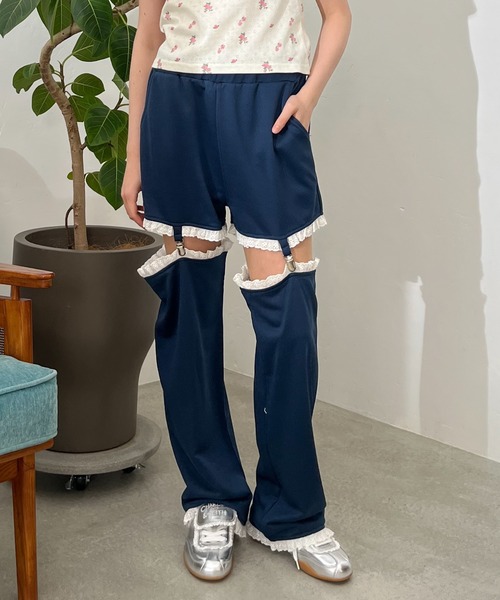 MORE self LOVE(モアセルフラブ)の「2Way Lace Pants(スウェットパンツ・レディース・ネイビー/グレー/オフホワイト・FREE)」の3枚目の写真