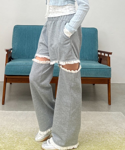 MORE self LOVE(モアセルフラブ)の「2Way Lace Pants(スウェットパンツ・レディース・ネイビー/グレー/オフホワイト・FREE)」の2枚目の写真