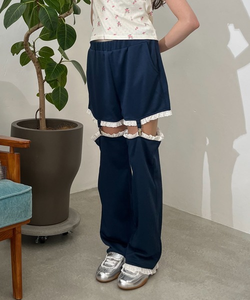 MORE self LOVE(モアセルフラブ)の「2Way Lace Pants(スウェットパンツ・レディース・ネイビー/グレー/オフホワイト・FREE)」の13枚目の写真