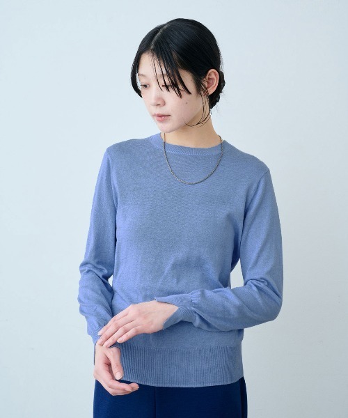 IEDIT（イディット）の「ＩＥＤＩＴ　綿シルク混が肌心地のよい大人の上品シンプルニット（ニット/セーター・レディース・グレー/ブルー/グリーン・M/L/LL/3L）」の3枚目の写真