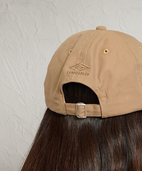 UMBRO（アンブロ）の「【WEB先行予約】[UMBRO/アンブロ] 別注 ワンポイント刺繍ロゴ キャップ（キャップ・レディース・ベージュ/グレー/ブラック・F）」の18枚目の写真