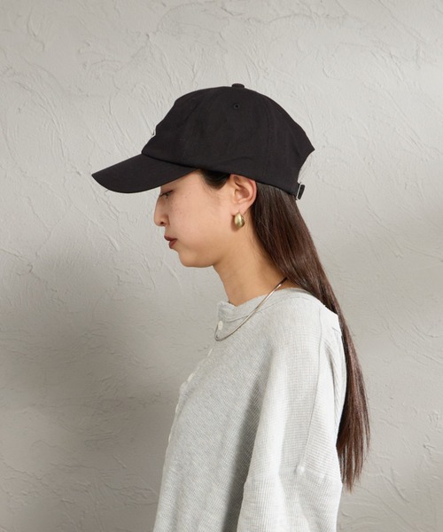 UMBRO（アンブロ）の「【WEB先行予約】[UMBRO/アンブロ] 別注 ワンポイント刺繍ロゴ キャップ（キャップ・レディース・ベージュ/グレー/ブラック・F）」の8枚目の写真