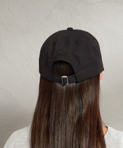 UMBRO（アンブロ）の「【WEB先行予約】[UMBRO/アンブロ] 別注 ワンポイント刺繍ロゴ キャップ（キャップ・レディース・ベージュ/グレー/ブラック・F）」の11枚目の写真