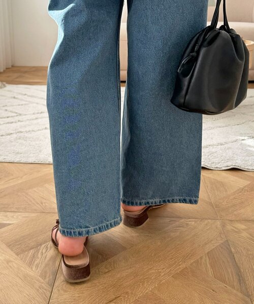 DISCOAT（ディスコート）の「ベロアクロスリボンミュール（サンダル・レディース・ブラック/ブラウン・MEDIUM/LARGE）」の13枚目の写真