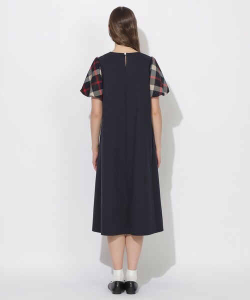 CB CRESTBRIDGE（シービークレストブリッジ）の「【Meシリーズ】パフスリーブチェックワンピース（ワンピース・レディース・ダークネイビー/ホワイト系その他/ベビーピンク・M/S）」の5枚目の写真