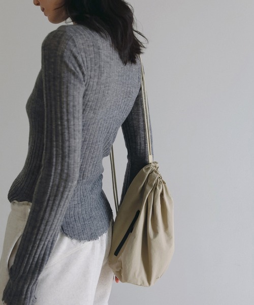 anuke（アンヌーク）の「Nylon Knapsack（ハンドバッグ・レディース・ブラック/ベージュ・FREE）」の6枚目の写真