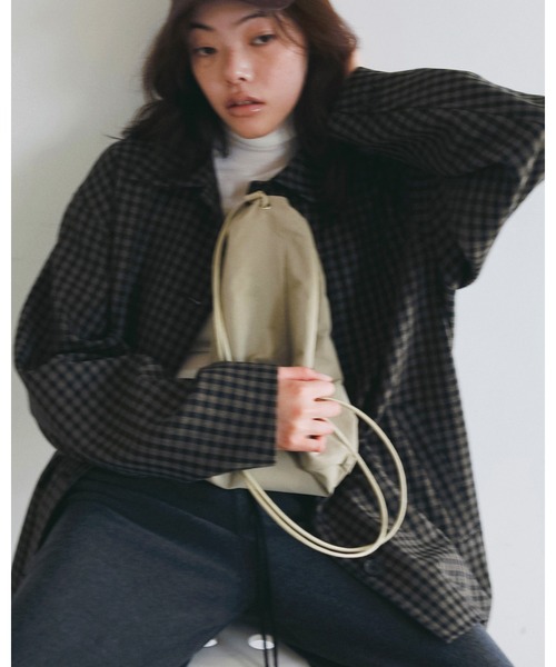 anuke（アンヌーク）の「Nylon Knapsack（ハンドバッグ・レディース・ブラック/ベージュ・FREE）」の10枚目の写真