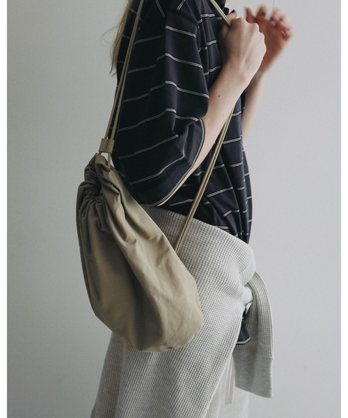 anuke（アンヌーク）の「Nylon Knapsack（ハンドバッグ・レディース・ブラック/ベージュ・FREE）」の14枚目の写真