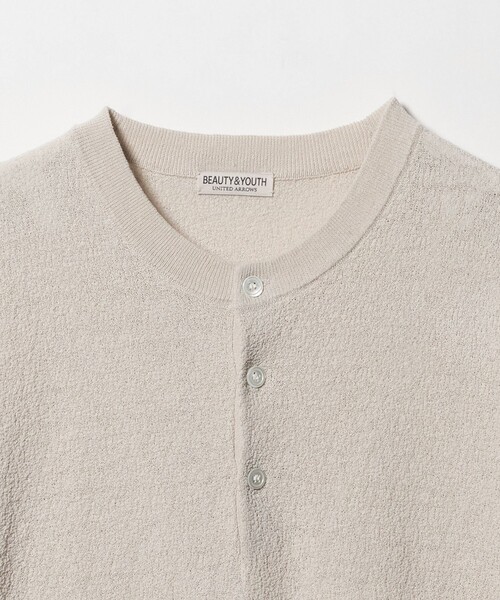 BEAUTY&YOUTH UNITED ARROWS（ビューティーアンドユースユナイテッドアローズ）の「テクスチャード 3ボタン ヘンリーネック ニット ウォッシャブル（ニット/セーター・メンズ・ナチュラル/ダークグレー・L/XL/M/S）」の3枚目の写真