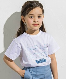 BeBe（ベベ）の「【NPB 横浜DeNAベイスターズ】星空ロゴ半袖Tシャツ（Tシャツ/カットソー）」